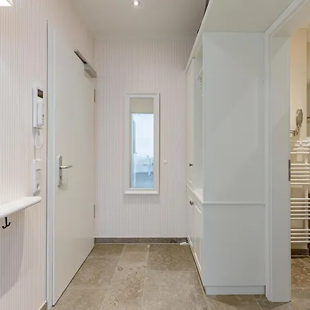 Apartment De Meere 3
